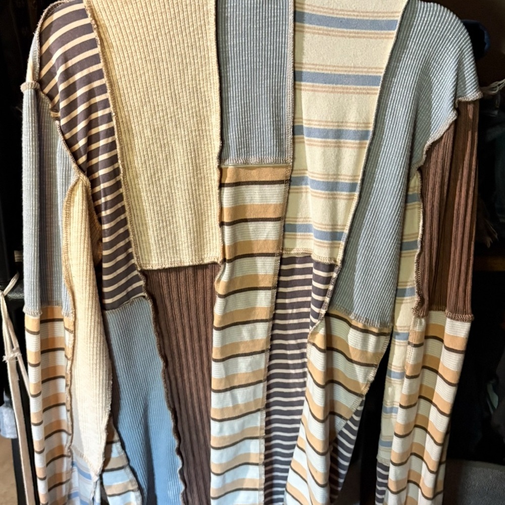 Three Bird Nest Multicolor Patchwork Top - image 2